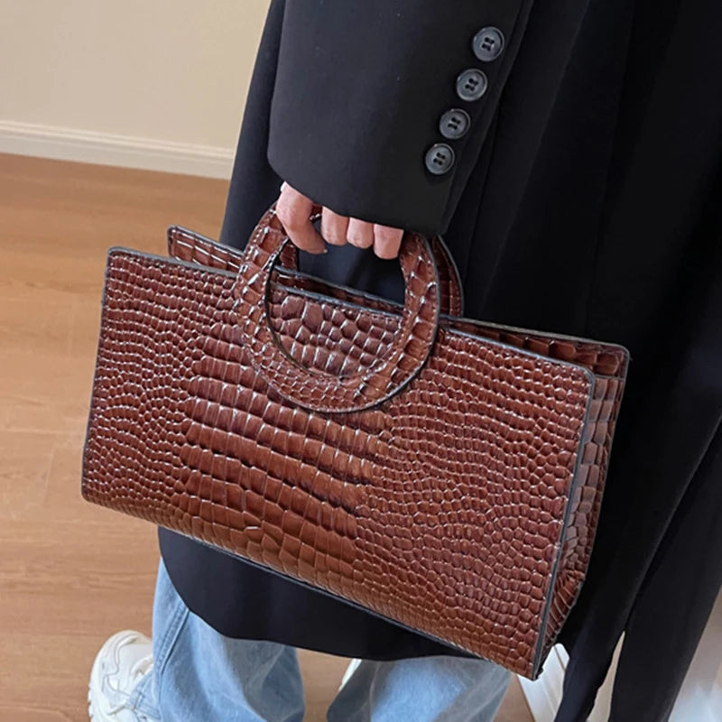 Luxury Crocodile Pattern Women's Handbag | Fashion Shoulder & Crossbody Bag (Famous Brand Designer PU Leather, Large Capacity) Luxegan