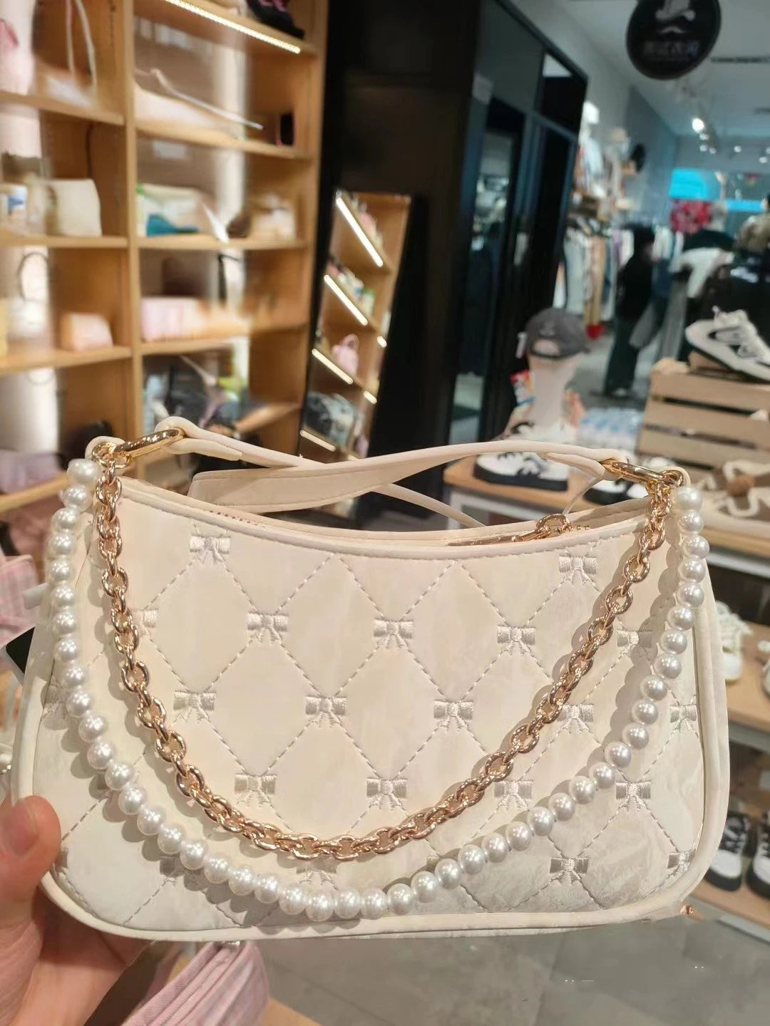 Women's Shoulder Bag | Elegant Cute Bow Pearl Chains & Embroidery Handbag (Casual Leather Korean Fashion Female Handbag) Luxegan