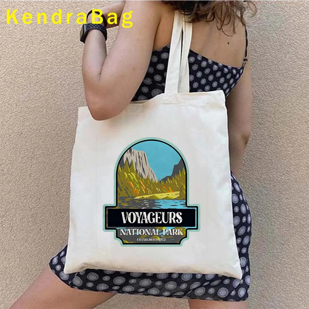 Canadian City Landscape Cotton Canvas Tote Bag | Happy Canada Day Tourist Gift | Reusable Eco-Friendly Shoulder Handbag (Women) Luxegan