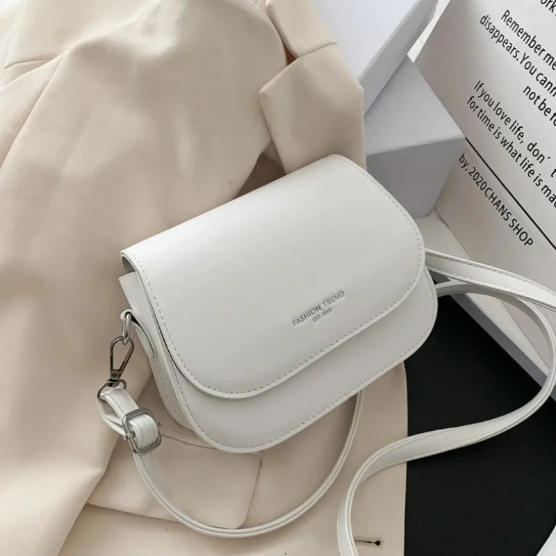 Simple Fashion Saddle Crossbody Bag Luxegan