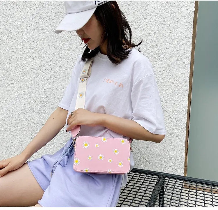 Fashion Women's Daisy Pattern Shoulder Bag | Classic Elegant Handbag & Small Square Tote Luxegan