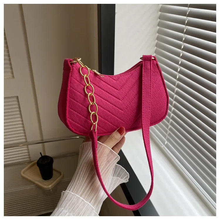 Fashion Felt Mini Shoulder Bag for Women | Design Advanced Crescent Saddle Underarm Handbag with Chain Detail Luxegan
