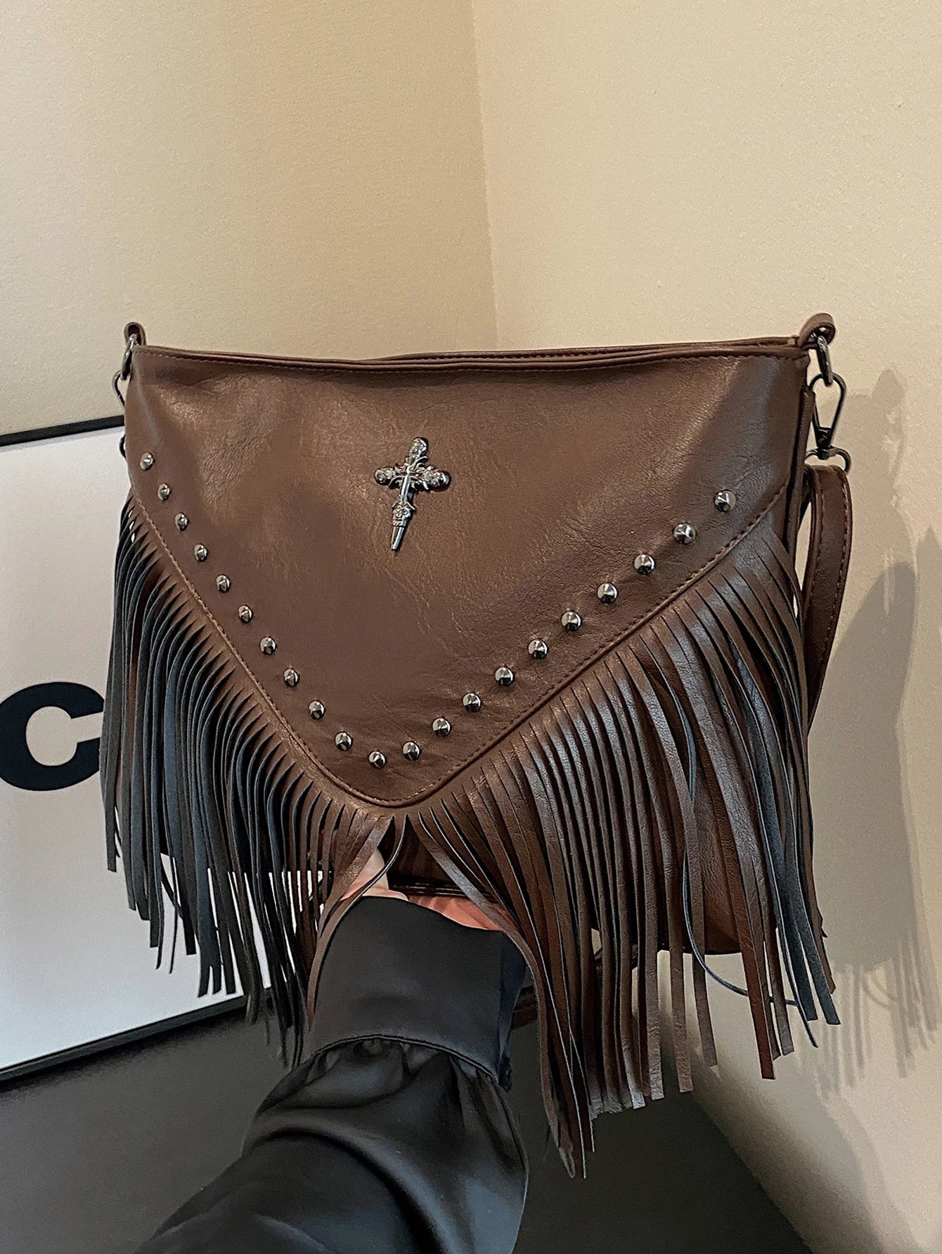 Bohemian Style Retro Leather Crossbody Bag | Tassel Studded Handbag Luxegan