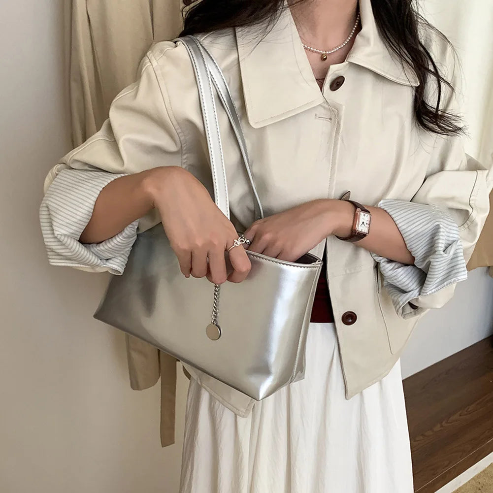 Simple Horizontal Square Design | Luxurious Patent Leather Handbag Luxegan