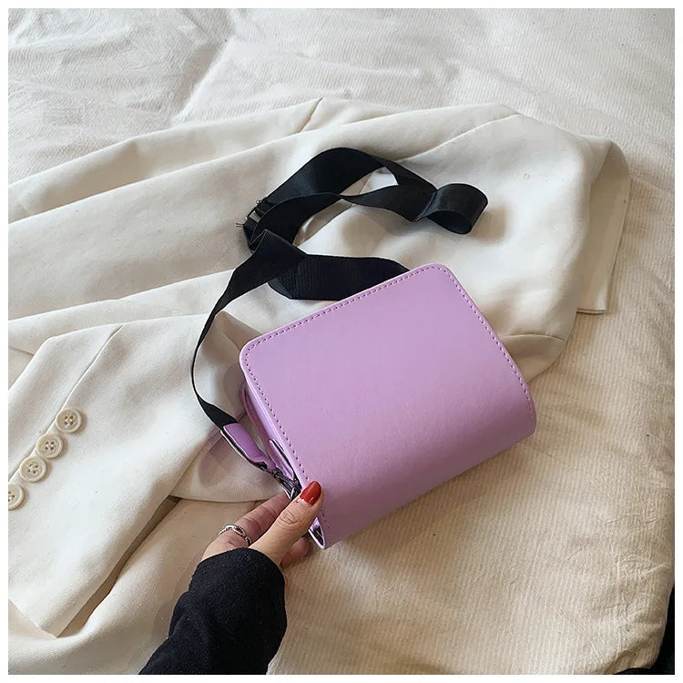 Classic Designer PU Leather Crossbody Bag for Women Travel Handle Handbag | Fashion Shoulder Messenger Bag Ladies Small Flap Bag Luxegan