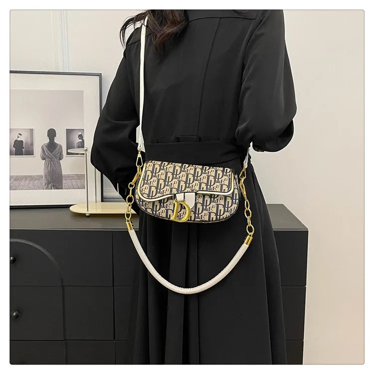 Chain Contrasting Color Saddle Bag | Versatile Shoulder & Crossbody Purse Luxegan