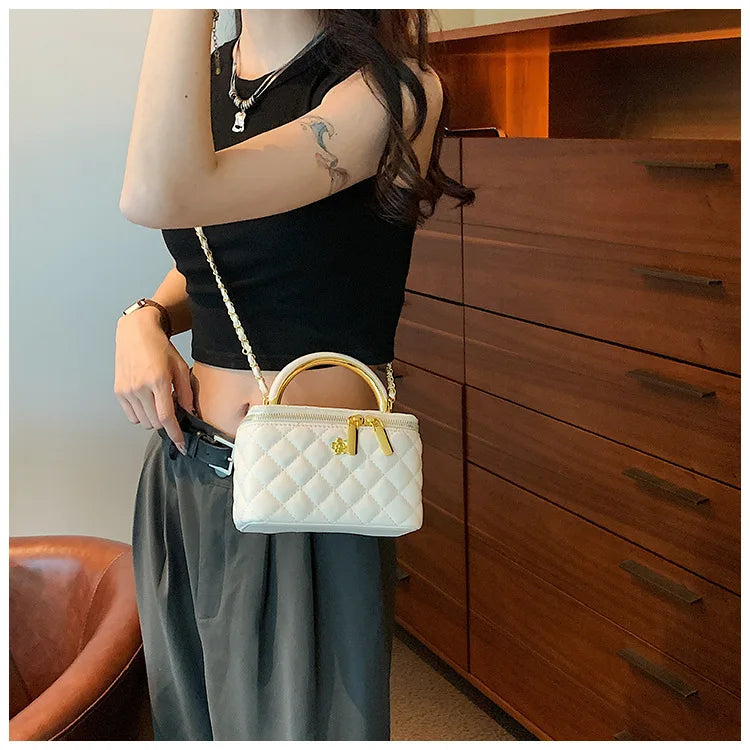 Quilted British Style PU Leather Crossbody | Small Square Chain Bag Luxegan