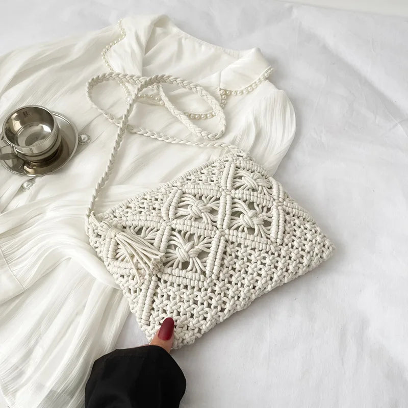Summer Hollow-Knit Straw Bag | Sophisticated Tassel-Decorated Shoulder Messenger | Elegant Beach Travel Crossbody | "Dignified" Soft Cotton-Rope Pouch for Versatile Vacation Styling Luxegan