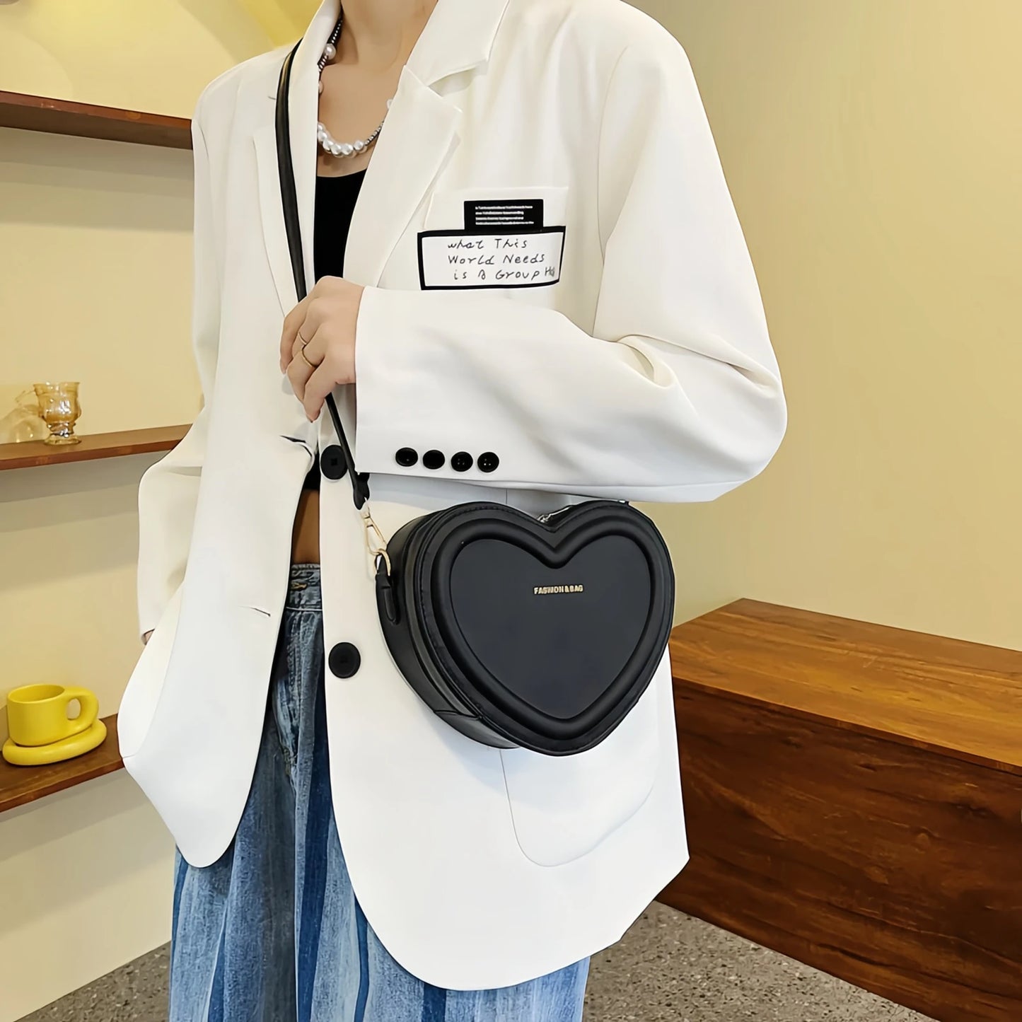 Hot Selling Heart Crossbody Bag | Women's Sweet Solid Color PU Leather Versatile Shoulder Bag | Fashion Handbag (Tan) Luxegan