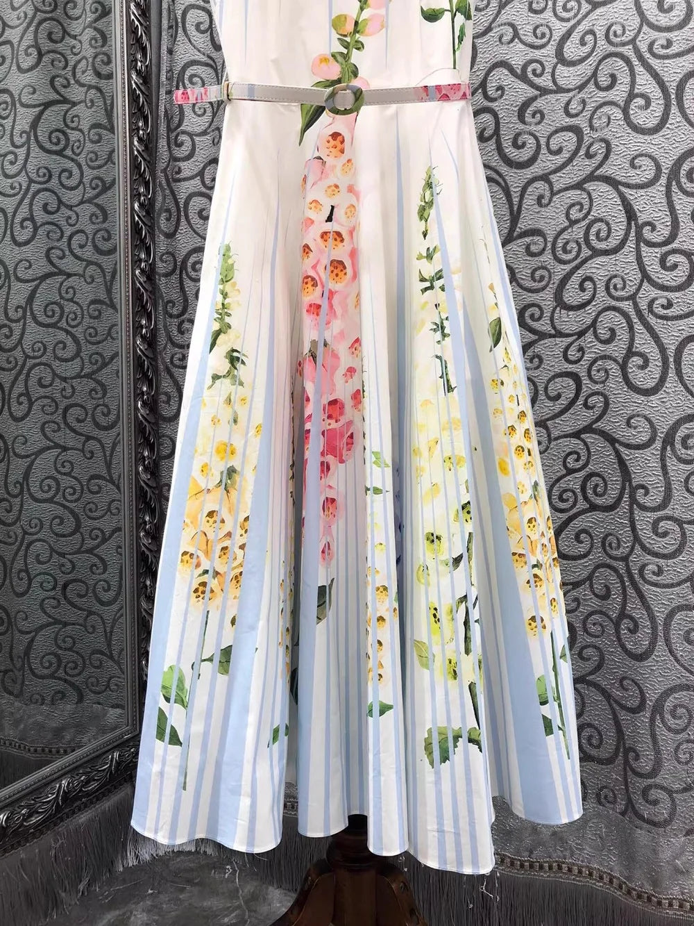 Floral Stripe Print Sleeveless Maxi Dress | A-Line Empire Waist Party Dress with Belt Luxegan