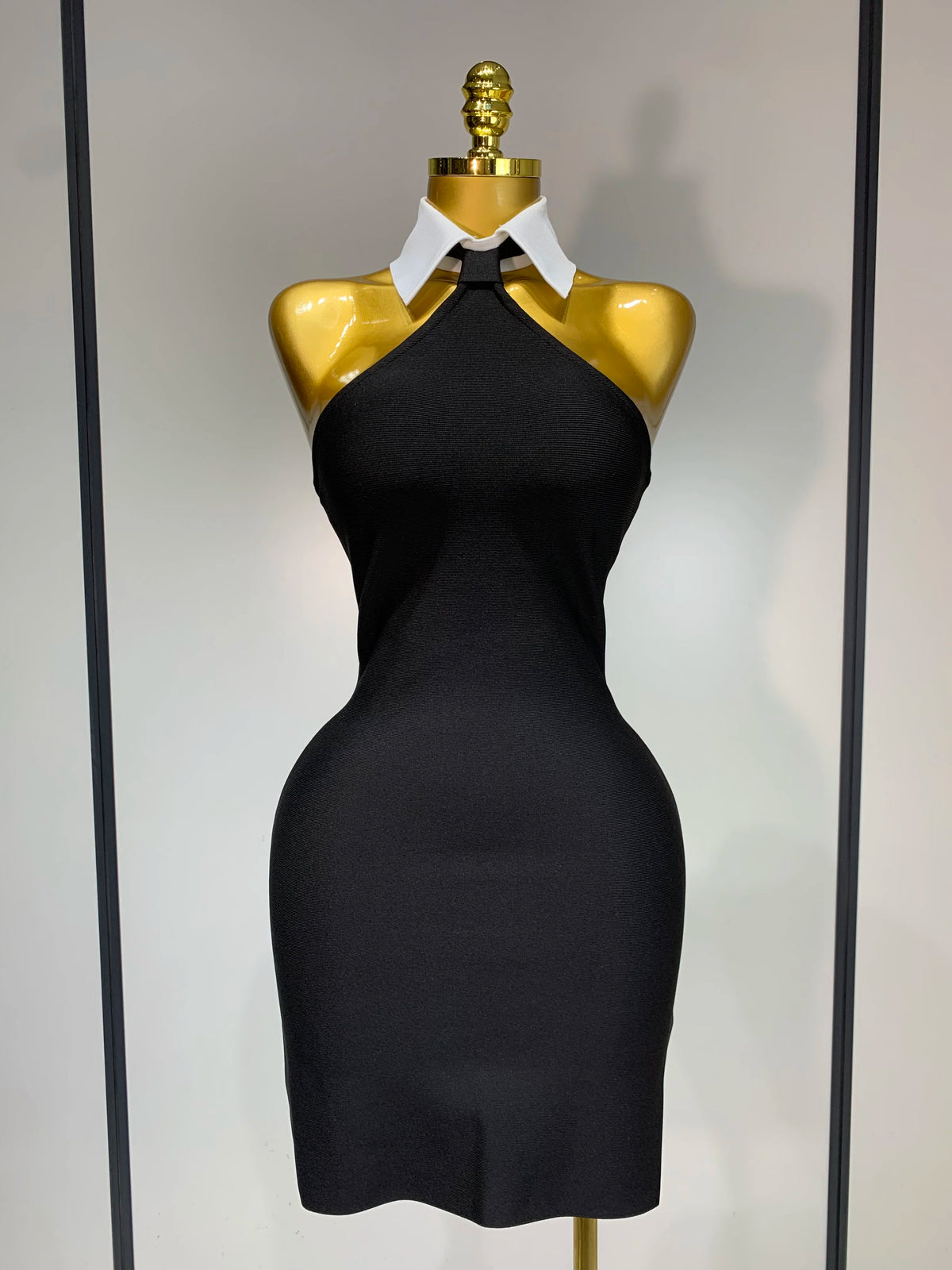 Solid V-Neck Sleeveless Slim Fit Sheath Mini Knit Dress – Natural Waist, All Season Luxegan