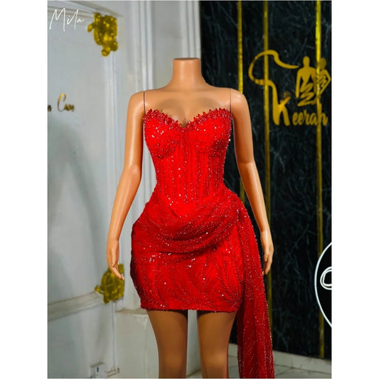 Mila Vestidos de Fiesta Cortos Mini de Lentejuelas Rojas con Tirantes Finos y Escote Corazón, Detalle Drapeado, Vestidos de Noche Formales Personalizados