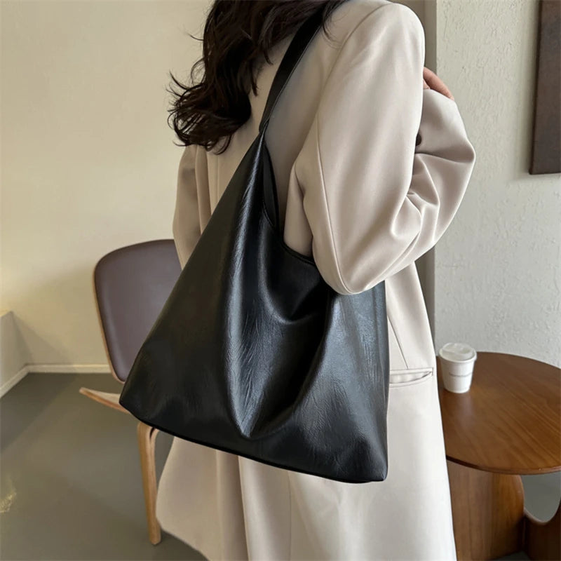 Vintage Soft PU Leather Ladies Shoulder Bag | Commuter Large Handbag & Women's Versatile Tote Underarm Bag (Quality Design)
