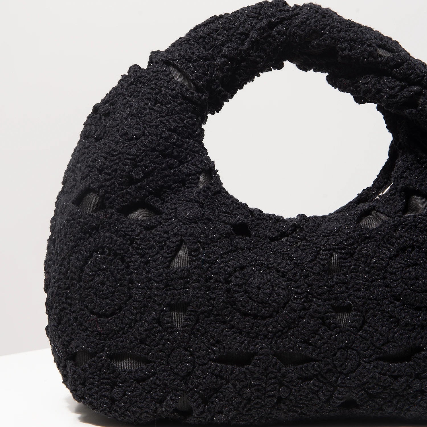 Soft Bohemian Hollow Woven Handbag | Zippered Crochet Beach Tote Luxegan