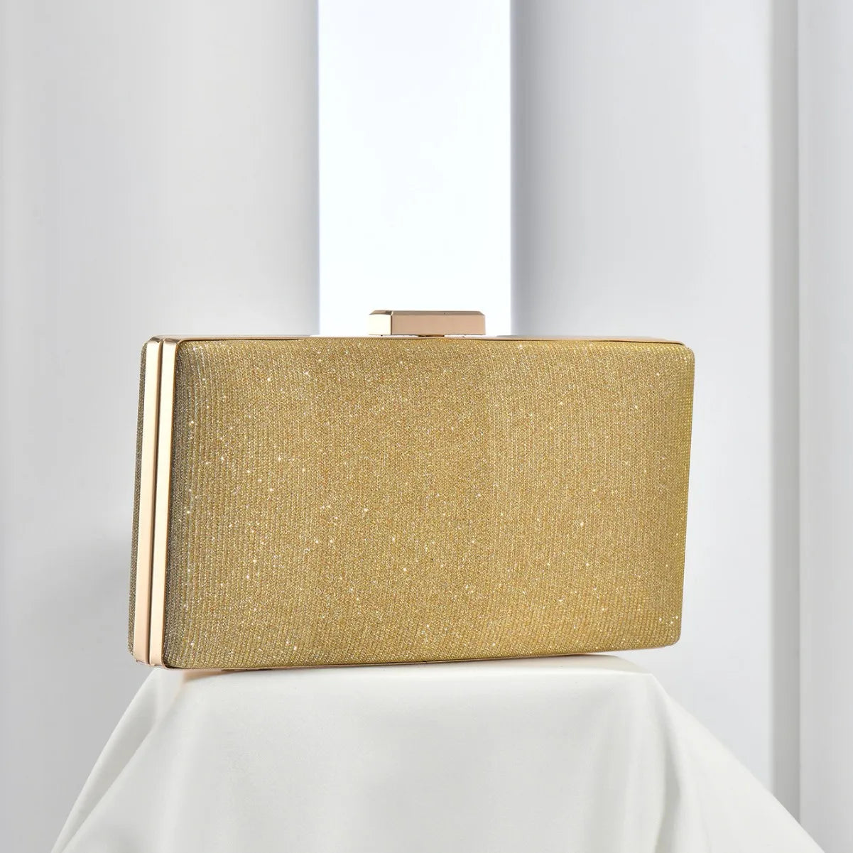 Shiny Luxury Women’s Handbag | Elegant Socialite Dinner Clutch | Fashionable Street Style Party Bag | Premium Polyester Daily Matching Purse with Silt Pocket Luxegan