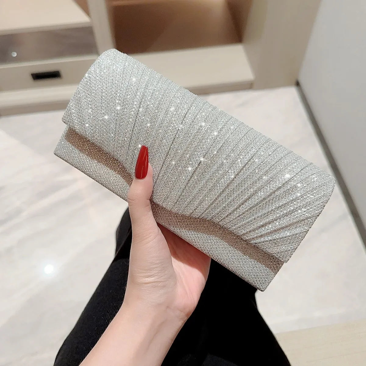 Ladies' Glitter Silver Clutch Bag | Envelope Evening Bag, Fashion Elegant Long Purse & Women's Chain Shoulder Bag (Wedding & Party Handbag) Luxegan