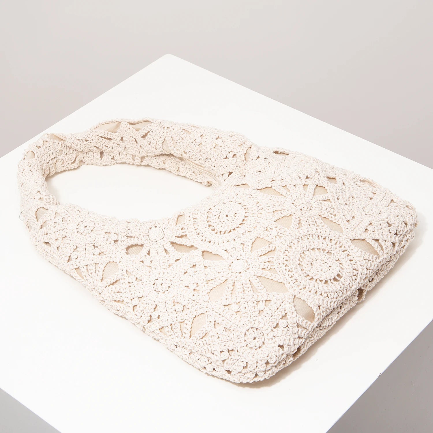 Pattern Hollow Woven Shoulder Bag | Bohemia Straw-Style Beach Bag | Premium Crochet Set Vacation Handbag for Spring & Summer Luxegan