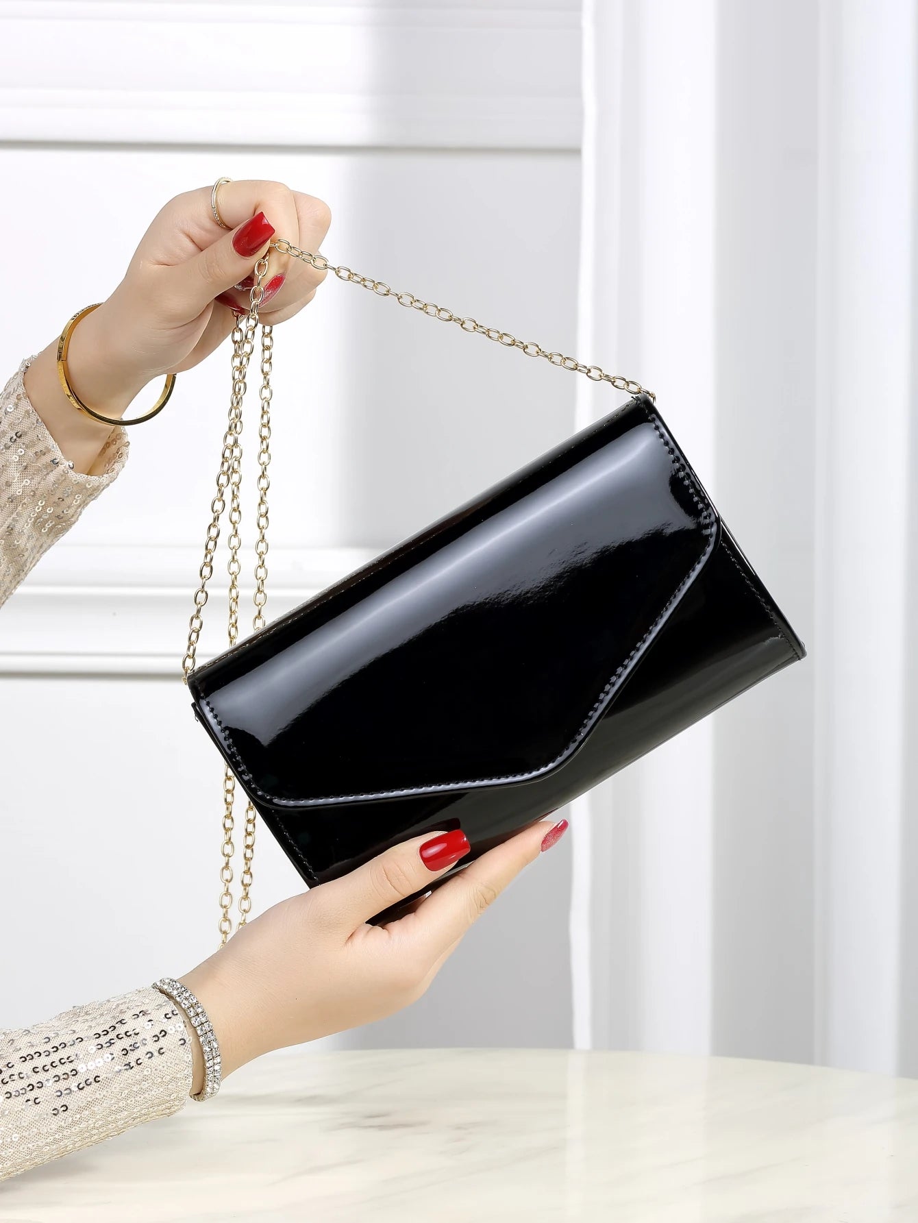 PU Leather Solid Clutch Bag | Hard Elegant Chain Crossbody Square Bag Luxegan