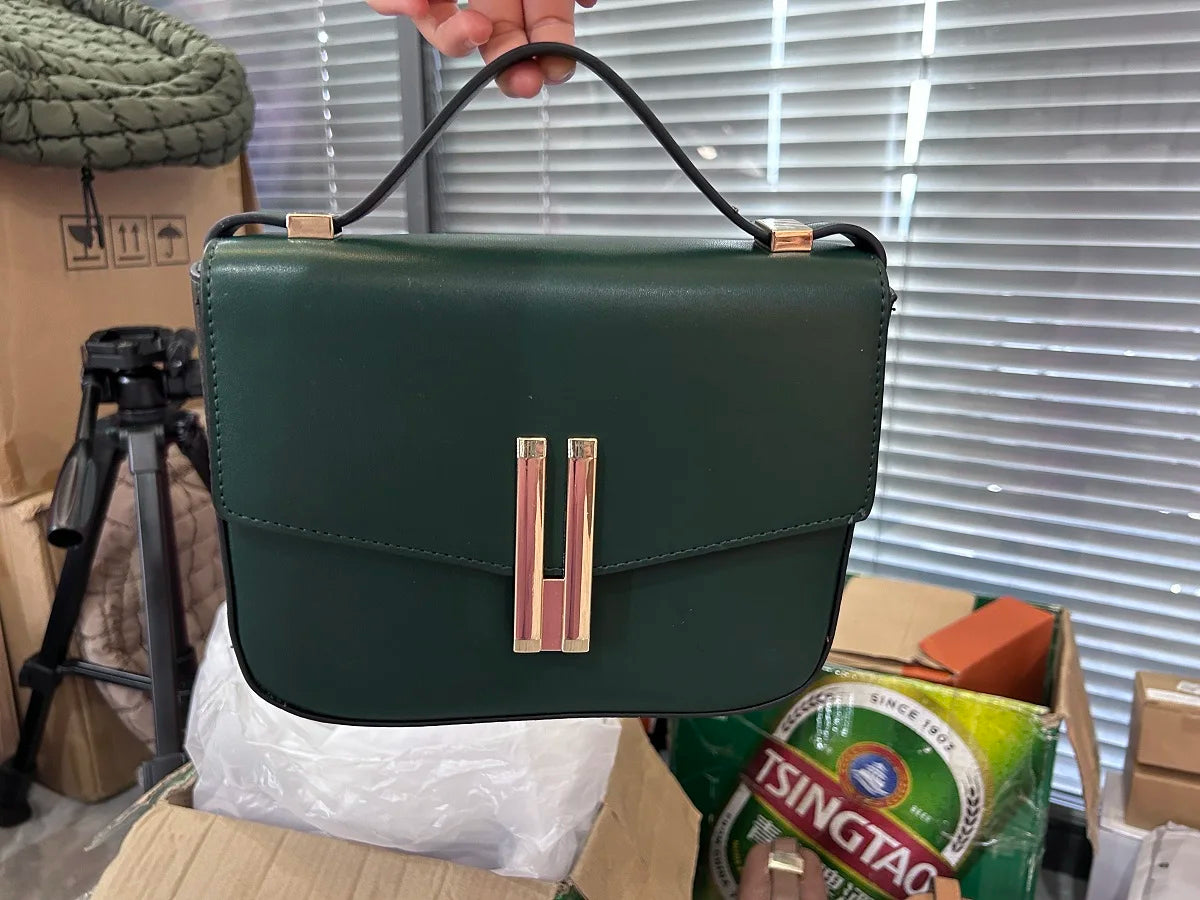 Trendy Women's Small Tote Bag | Large Capacity PU Square Shoulder Bag | Adjustable Strap Hasp Closure for Party & Vacation Luxegan