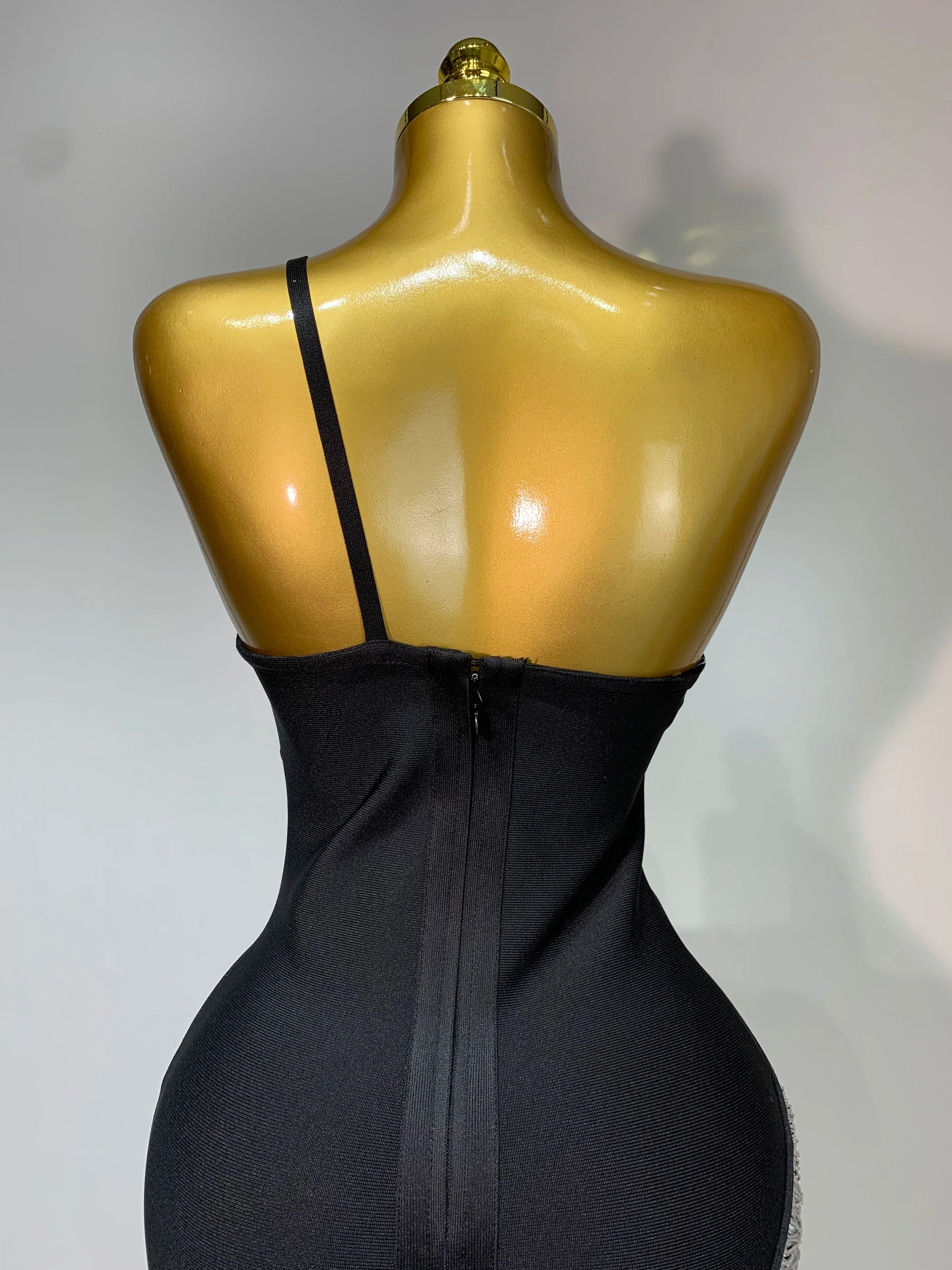 Women's Black Sleeveless Bodycon Dress with Silver Tassel Luxegan