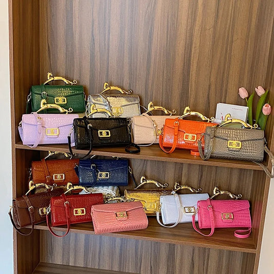 Popular Women's Shell Crossbody Bag | Sophisticated "Lock Catch" Silhouette | High-End Female Fashion Shoulder Bag | "Dignified" High-Performance PU Purse for Radiant Versatile Styling Luxegan