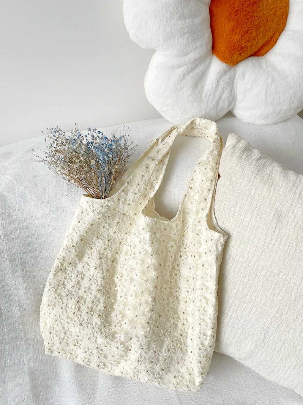 Retro Daisy Lace Shoulder Bags for Women | Sweet Flower Embroidery Ladies Vest Shopping Bag | Portable Female Tote Purse Handbags Luxegan