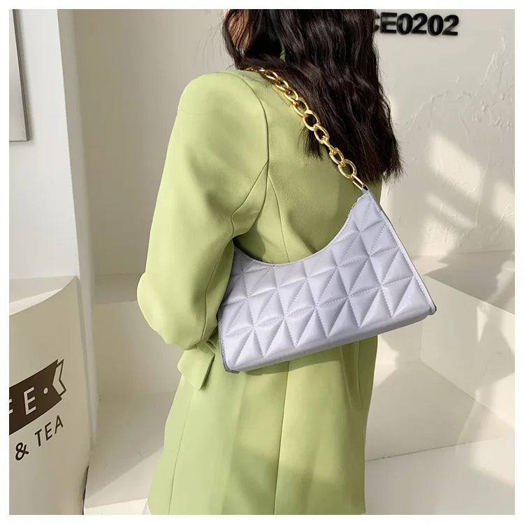 Advanced Diamond Quilted Shoulder Bag | Trendy Chain Handbag Luxegan