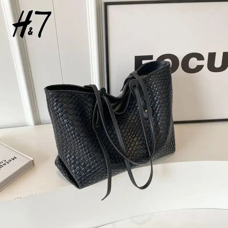Vintage Diamond Woven Tote Bag | Fashion & Travel Shoulder Handbag Luxegan