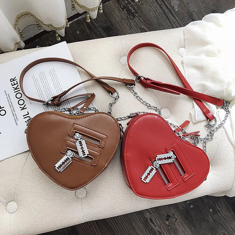 Luxury Designer Heart Shape Shoulder Bag | Top-Quality PU Leather Heart Handbag & Crossbody | Fashionable Gold Chain "Flap" Purse for Women Luxegan