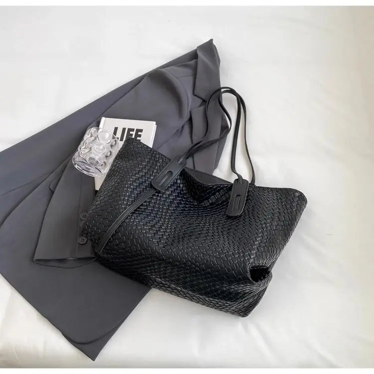 Vintage Diamond Woven Tote Bag | Fashion & Travel Shoulder Handbag Luxegan
