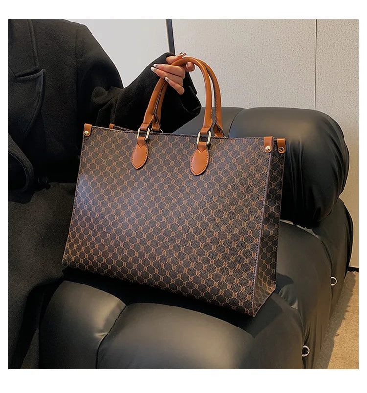 Retro European & American Large-Capacity Tote | Classic Letter Print PU Leather Shoulder Bag - view 3