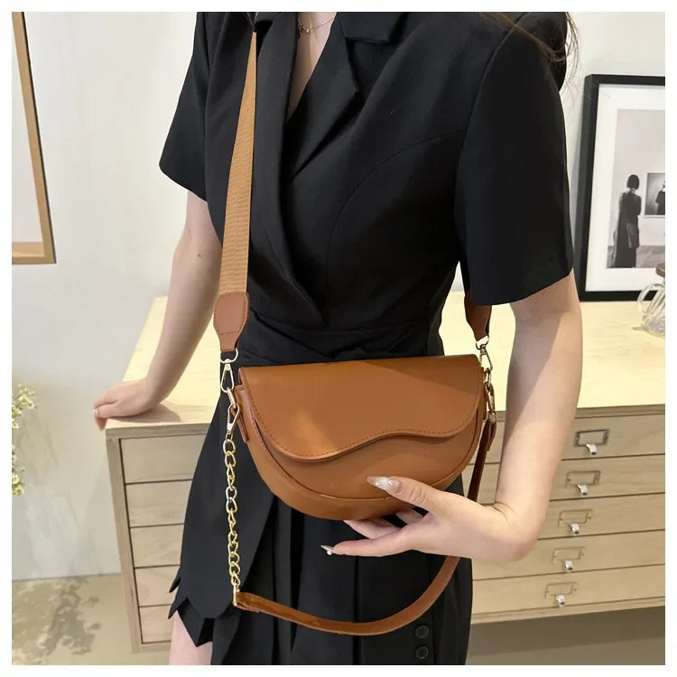 Retro Chain-Strap Saddle Bag | Solid Color Shoulder & Crossbody Purse Luxegan