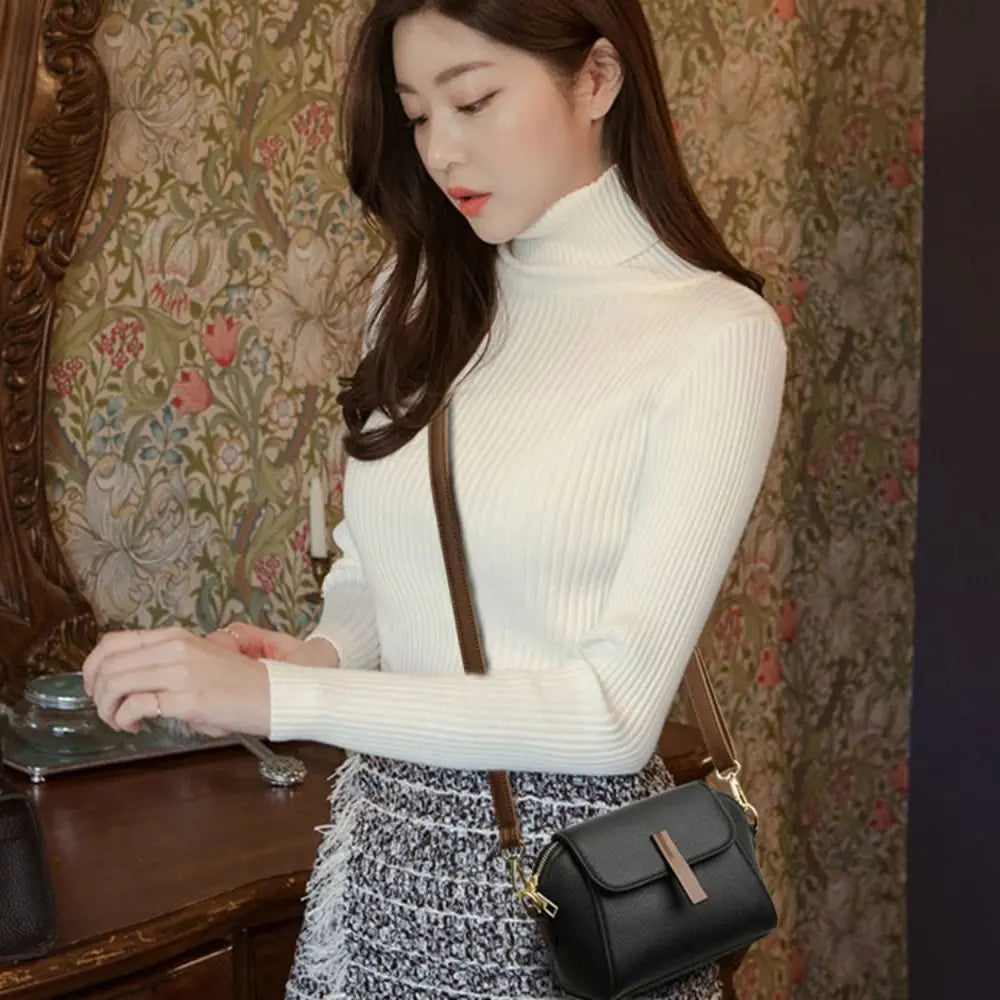 Elegant Genuine Leather Crossbody Bag | Luxury Solid Color Cow Leather Handbag | Fashionable Women's Shoulder Bag | Professional Business Messenger & Bucket Purse Luxegan