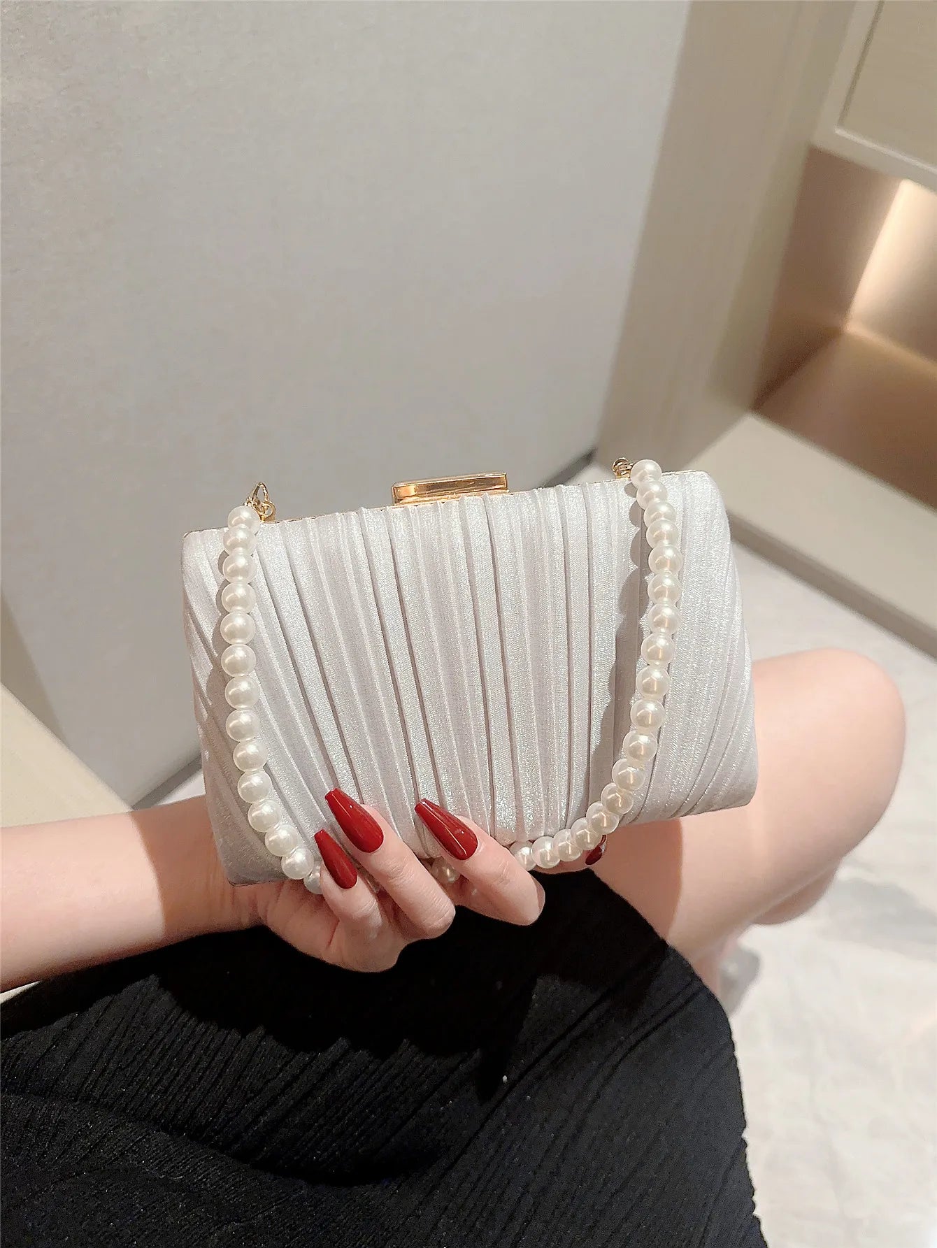 Ladies' Casual Pleated Satin Box Dinner Bag | Faux Pearl Handbag & Wedding Clutch Luxegan