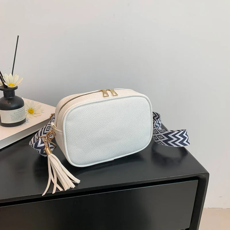 New Minimalist Shoulder Bag | Fashionable Large-Capacity Broad-Strap Underarm Bag | Elegant Versatile Crossbody Square Purse | "Dignified" Solid-Color Casual Satchel for Everyday Utility Luxegan