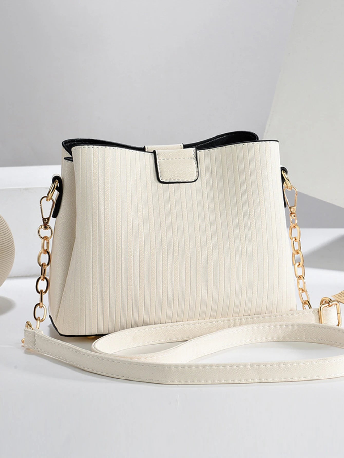 Fashionable Bucket Bag | Simple Style PU Leather Handbag & Large Capacity Crossbody Bag Luxegan