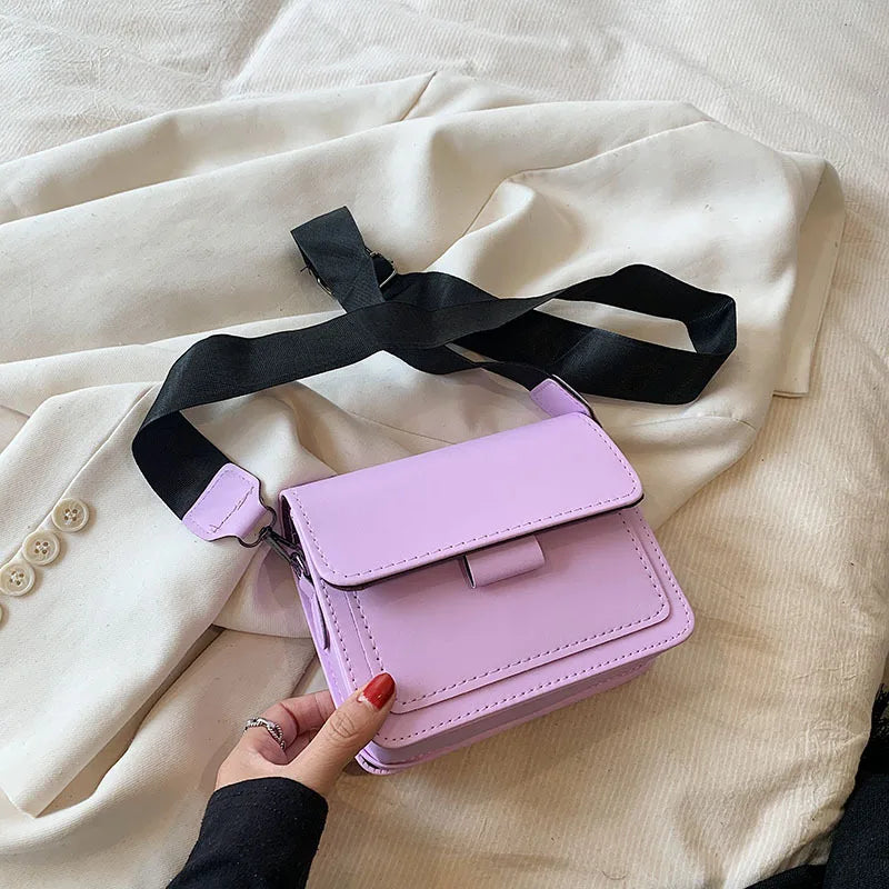 Designer Luxury PU Leather Crossbody Handbag for Women | Fashion Travel Shoulder Messenger Bag (Ladies Small Flap Bag) Luxegan