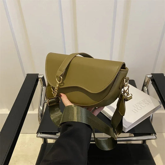 Small PU Leather Saddle Bag | Fashion Chain Crossbody Purse Luxegan