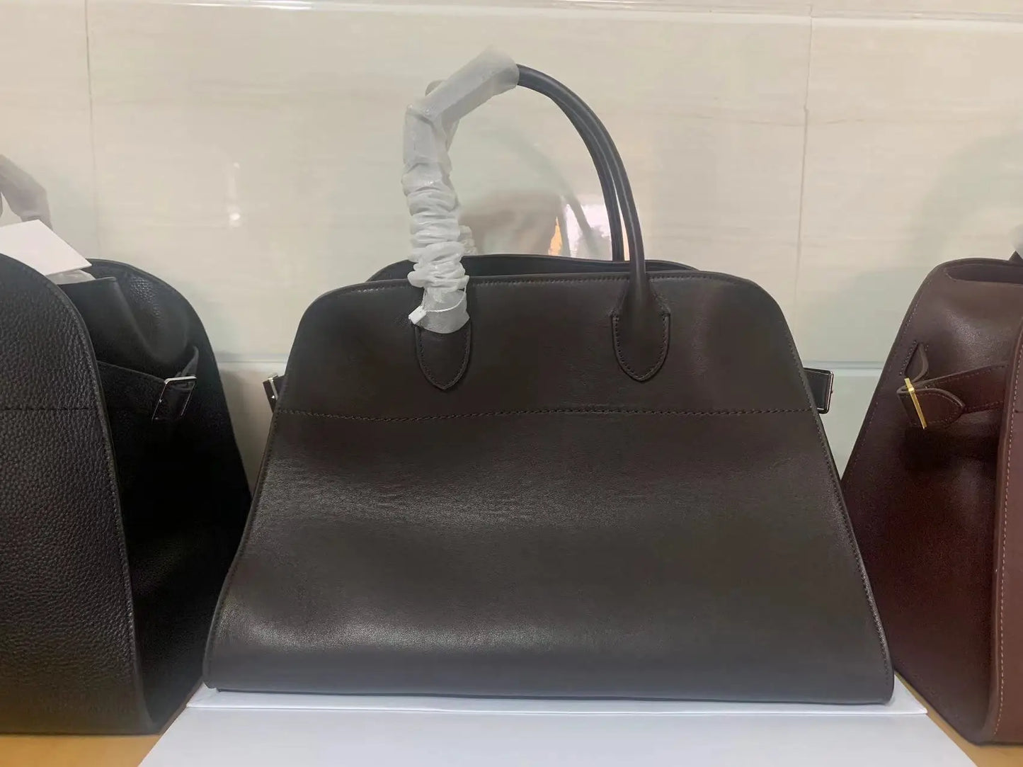 Handmade Natural Leather Large Capacity Handbag | Purely Crafted Soft & Odorless Shoulder Bag | Unisex Genuine Leather Casual Tote | Eco-Friendly Organic Cotton Lined Shopper Luxegan