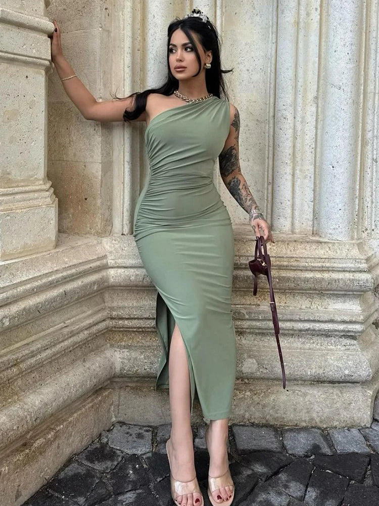 Sexy Split Black Maxi Dress for Women | Elegant One-Shoulder Backless Summer Party Dress | Premium Medium-Stretch Slim Fit Club Vestido | Model AC022 Sleeveless Ankle-Length Straight Silhouette Dress Luxegan