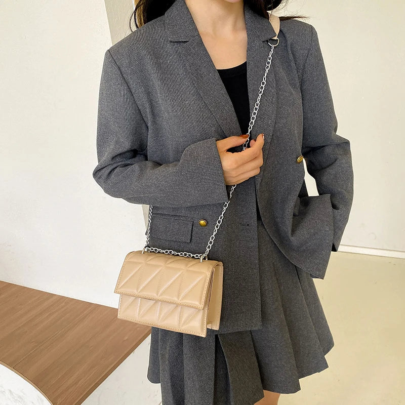 Designer Fashion Women Shoulder Bag | Ladies PU Leather Handle Handbag | Chain Strap Crossbody Bag (Vintage Pillow Shape) Luxegan