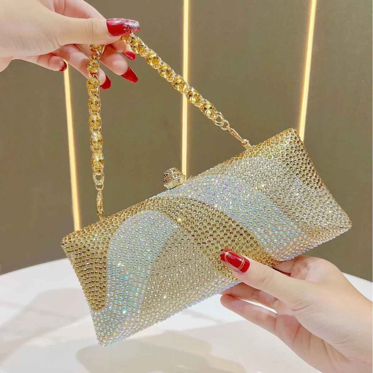 Fashion Trendy Rhinestone Evening Bag | Shiny Glitter Party Clutch & Phone Holder | Large Capacity Women’s Baguette Handbag | Glamorous Sparkling Purse for Party & Daily Use Luxegan