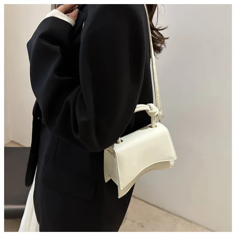Fashionable Women's Shoulder Bag | Pure Color Trendy Crossbody Bag & Simple Casual Diagonal Bag (Small Square Bags for Autumn & All Seasons) Luxegan