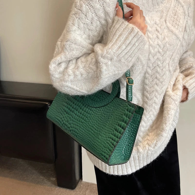 Luxury Crocodile Pattern Women's Handbag | Fashion Shoulder & Crossbody Bag (Famous Brand Designer PU Leather, Large Capacity) Luxegan