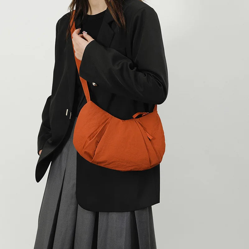 New Large-Capacity Crescent Bag for Women | Trendy Casual Nylon Shoulder & Crossbody Bag (Simple Croissant Style, Commuting) Luxegan
