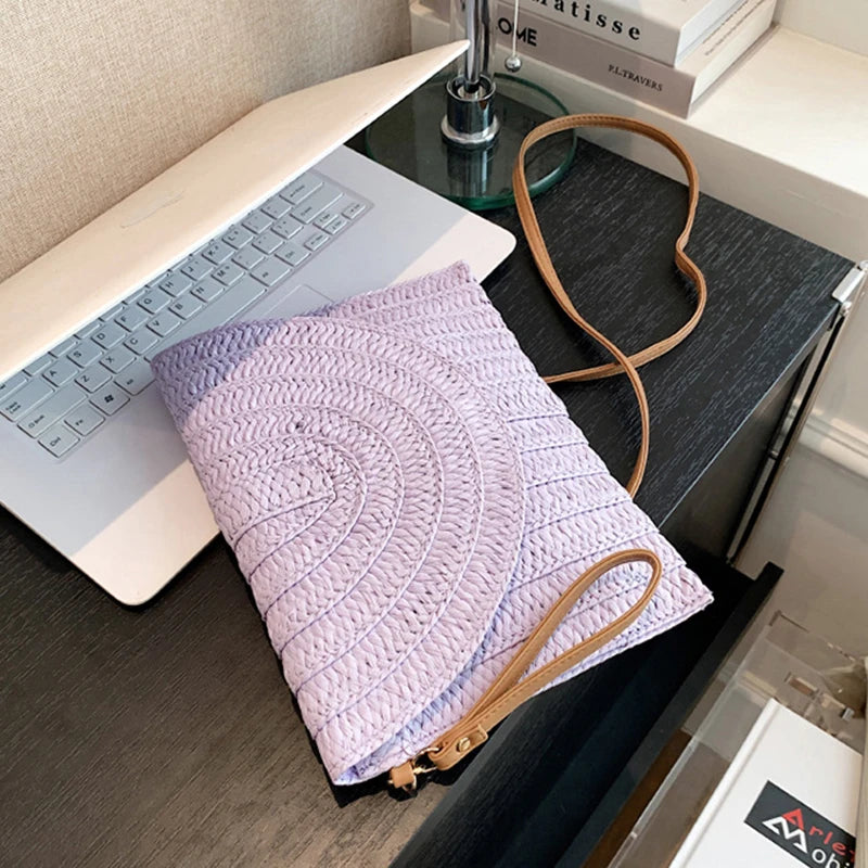 Bolsos de playa de verano para mujer Bolso bandolera de paja hecho a mano con sobre Bolso de hombro trenzado Bolso de mano de vacaciones tejido