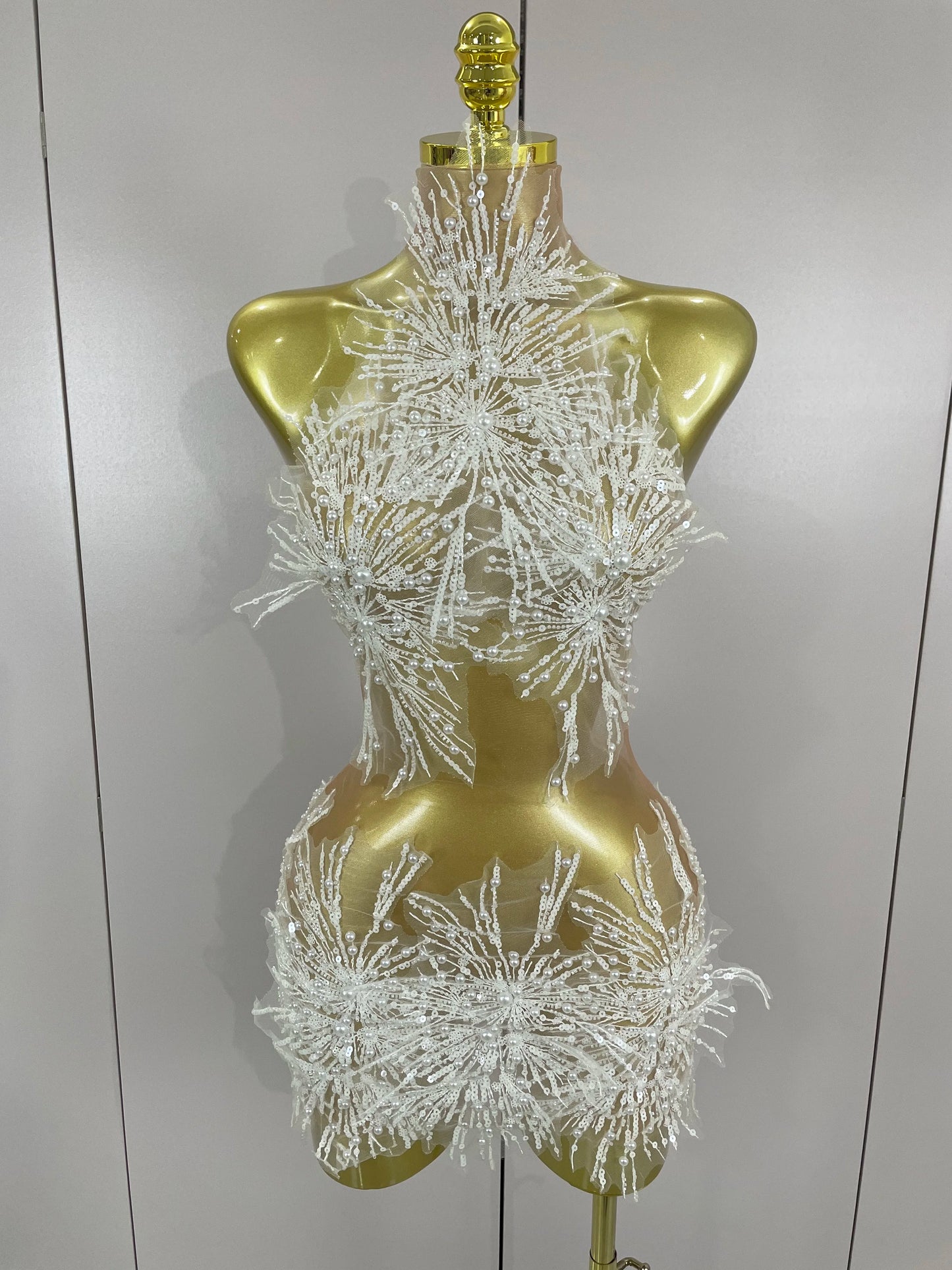 Sexy Pearl Sequins Tassel Glitter Mini Dress | Strapless Sleeveless Sheath Club Party Dress | Premium Slight-Stretch Slim Fit Stage Performance Outfit | Luxury Applique Nightclub Singer Vestido Luxegan
