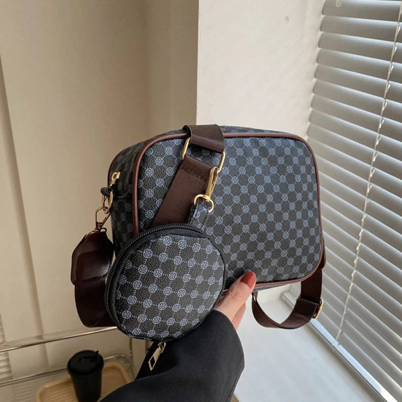 Simple and Trendy Texture Women's Shoulder Bag | Sophisticated Foreign Style Strap Small Hanging Bag | Elegant Diagonal Crossbody Satchel | Fashion-Forward PU Leather Small Square Bag (Model ER7276) Luxegan