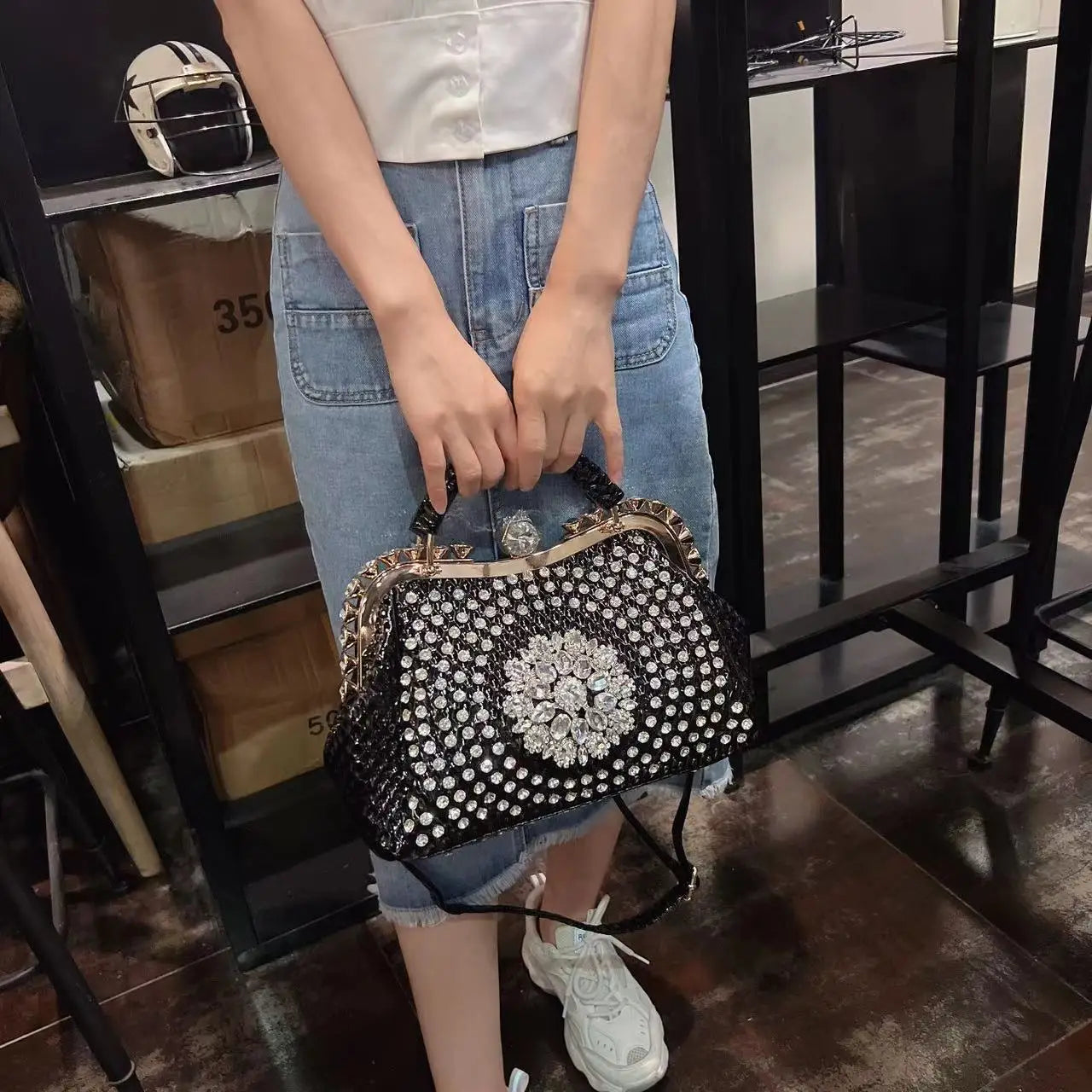 New Summer "Explosive Texture" Shoulder Bag | Senior Sense Diamond-Inset Handbag & Large Capacity Minority Crossbody Luxegan