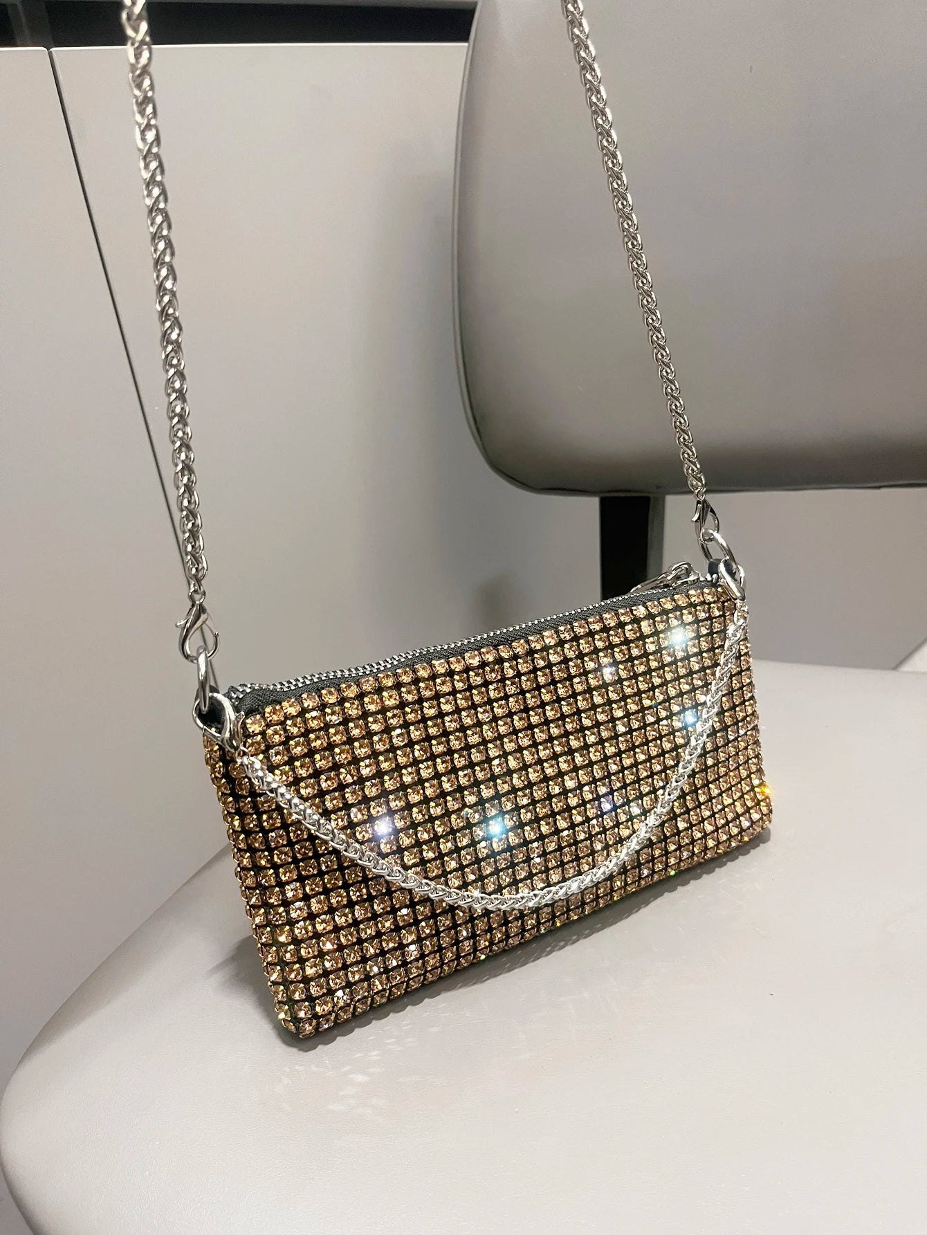Luxury Designer Rhinestones Clutch Purse | Sparkling Evening Handle Bag for Women | Elegant Crystal Shoulder Bag & Fashionable Party Purse Luxegan